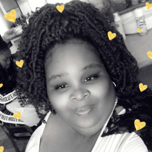 Meet your Posher, Minnie - Picture 1 of 1